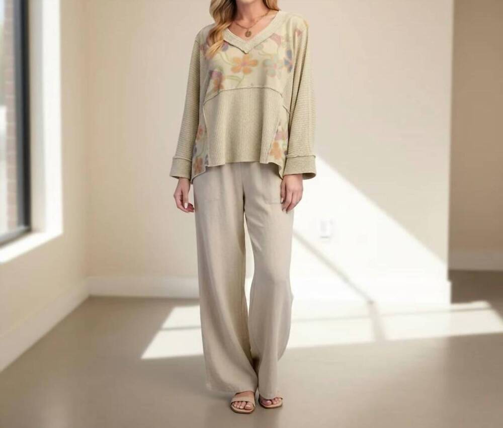 NEW EASEL floral panel waffle knit top in cream/flowers